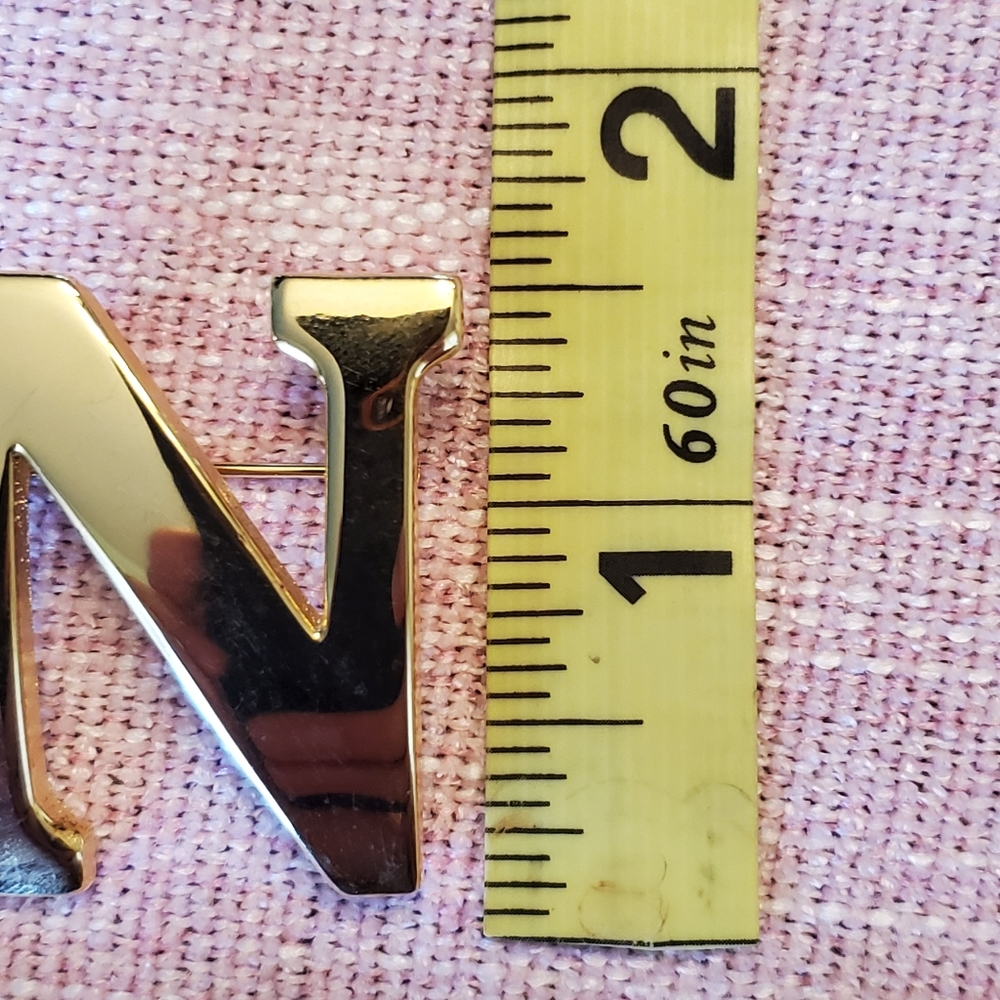 Anne Klein  gold tone monogram N  brooch pin - Picture 5 of 6